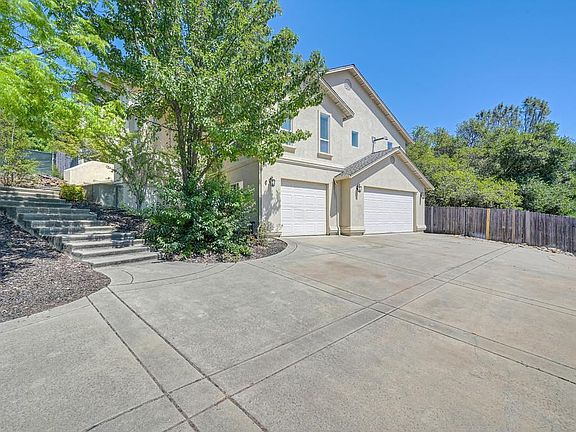 3rd image of 3000 Alhambra Ct