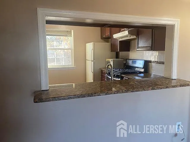 408 Woodbridge Commons Way — Photo 4