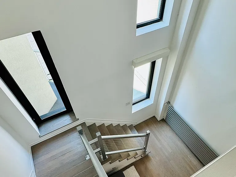 215 E 81st St #7B — Photo 9