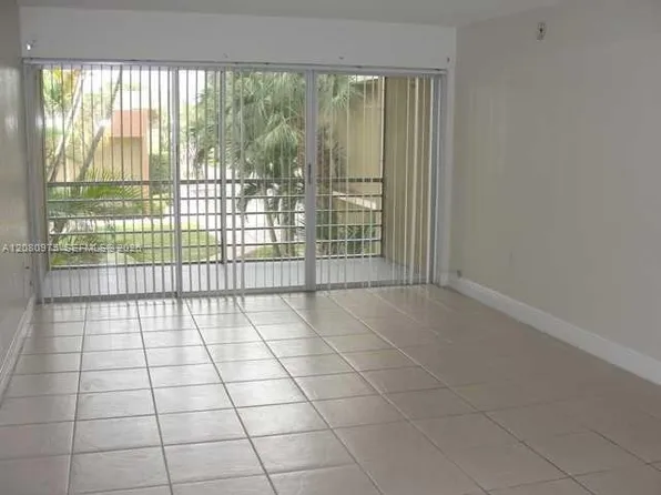 4235 N University Dr APT 207, Fort Lauderdale, FL 33351