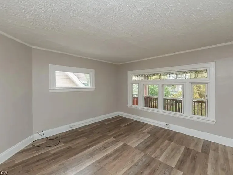 3318 W 94th St — Photo 21