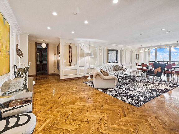 2nd image of 900 Palisade Ave #Penthouse 2401