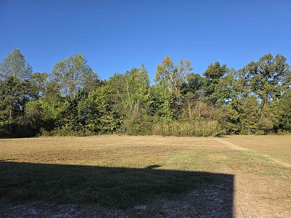 2nd image of 373 Chris Ln S