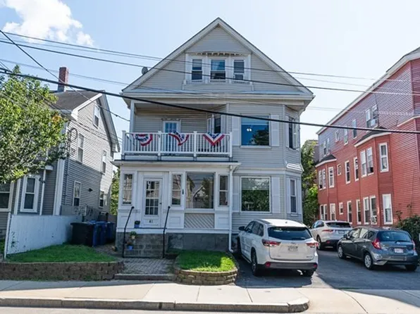 41 High St, Waltham, MA 02453