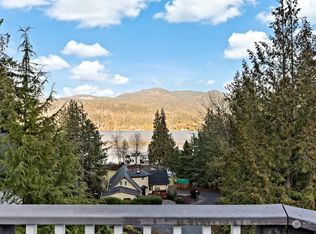 30 Longshore Ln, Bellingham, WA 98229