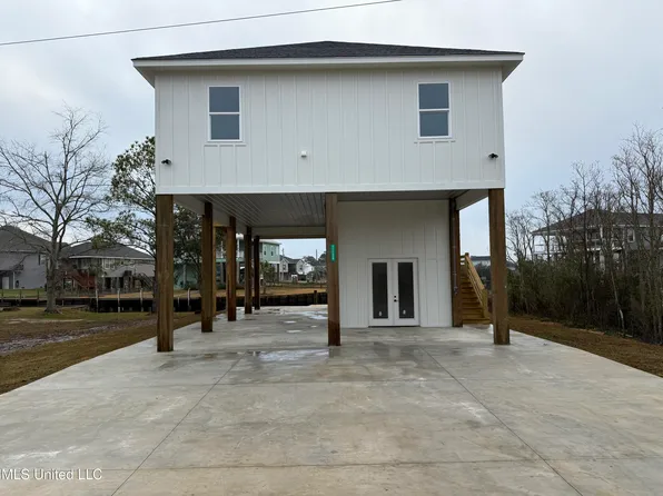 11136 Missouri St, Bay Saint Louis, MS 39520