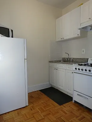 Rented by City & Suburban | media 18