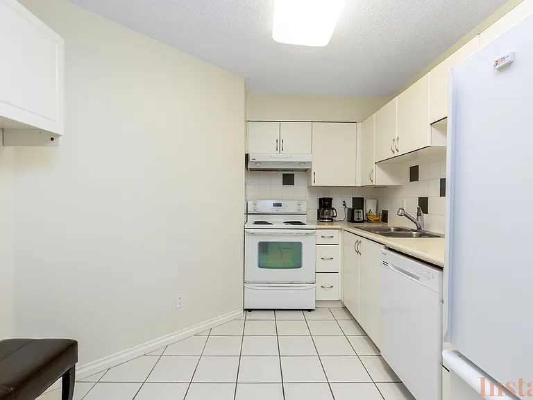 2024 Fullerton Ave #1307 — Photo 10