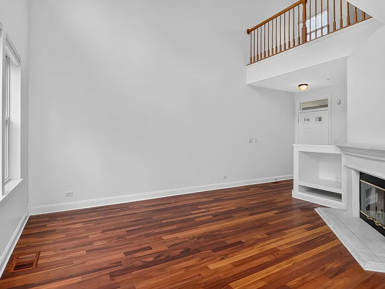 207 Tanglewood Dr — Photo 4