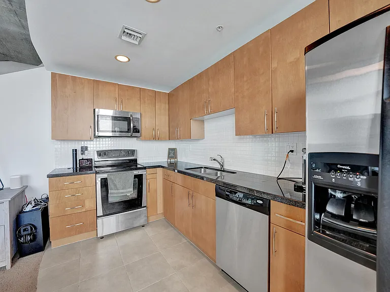 300 S Australian Ave #1009 — Photo 11