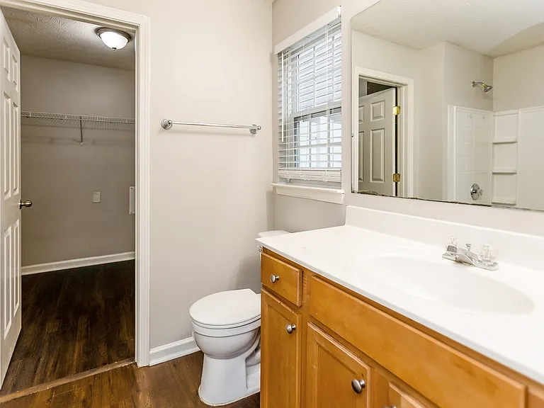 320 Arrowhead Dr — Photo 13
