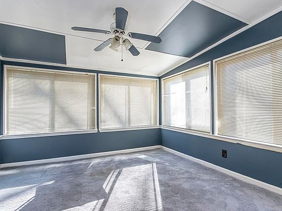 3rd image of 812 S Towering Oaks Dr