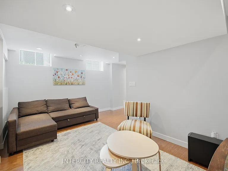 64 Coranto Way — Photo 13