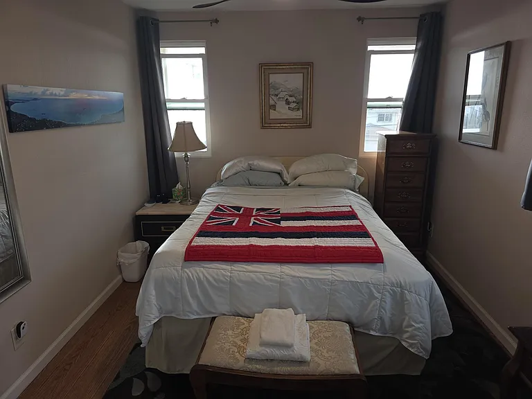 Saint Louis Dr — Photo 1