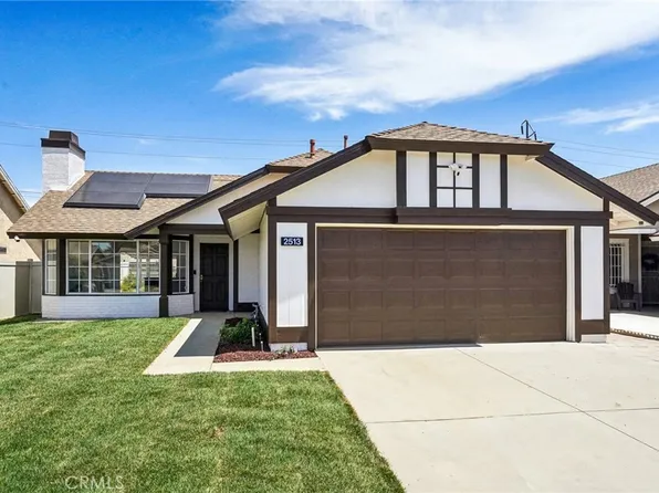 2513 Spectacular Bid St, Perris, CA 92571