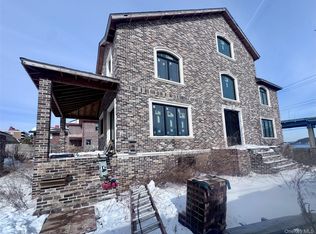 148-18 12 road, Beechhurst, NY 11357