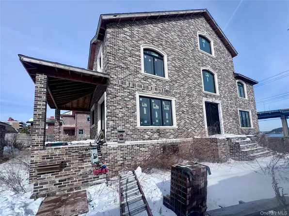 168-19 12 road, Beechhurst, NY 11357