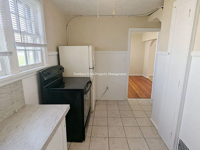 2761 Van Buren Ave #DOWN — Photo 6
