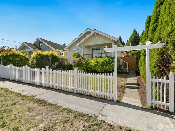 5006 N Winnifred Street, Ruston, WA 98407