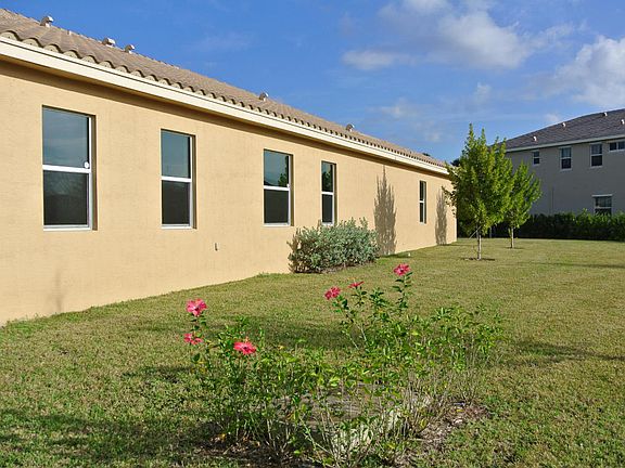 Home For Sale In Portosol