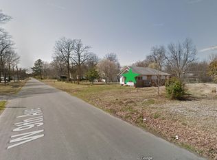 1405 W 9th Ave, Pine Bluff, AR 71603