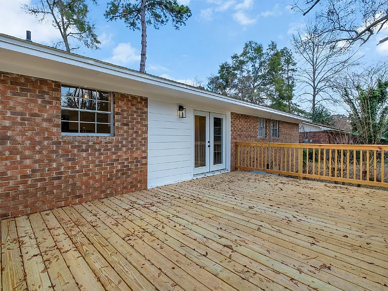 1369 Nancy Dr — Photo 31