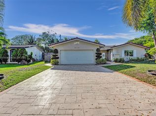 4112 NW 78th Ln, Coral Springs, FL 33065