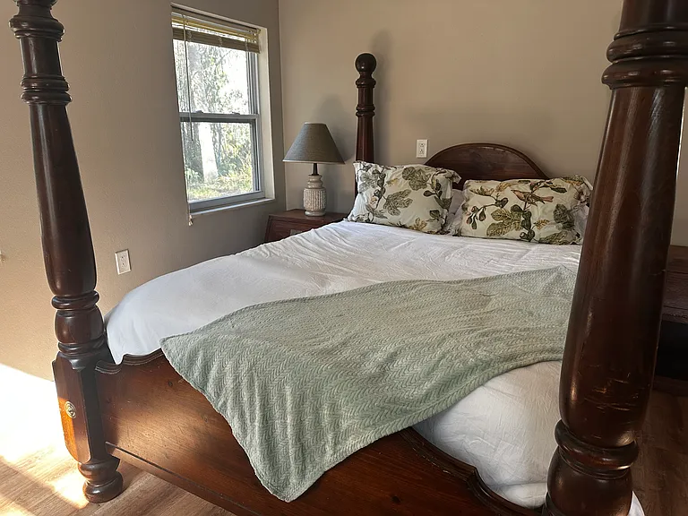 Large bedroom/master.