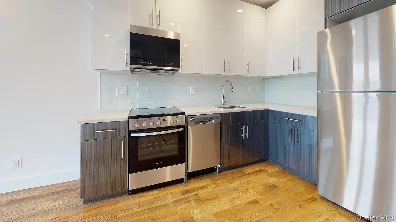 2 bed, 1.0 bath, 800 sqft, $3,500 — Photo 4