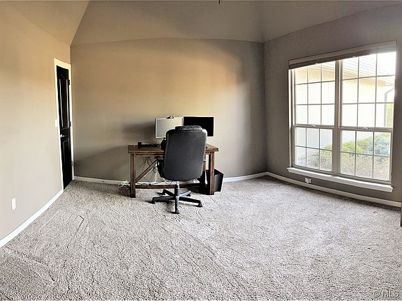 4th image of 630 Cross Timbers Blvd