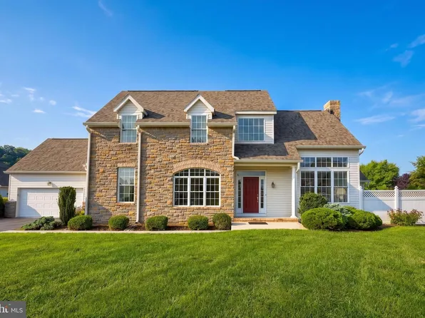 1140 Turnberry Ln, York, PA 17403