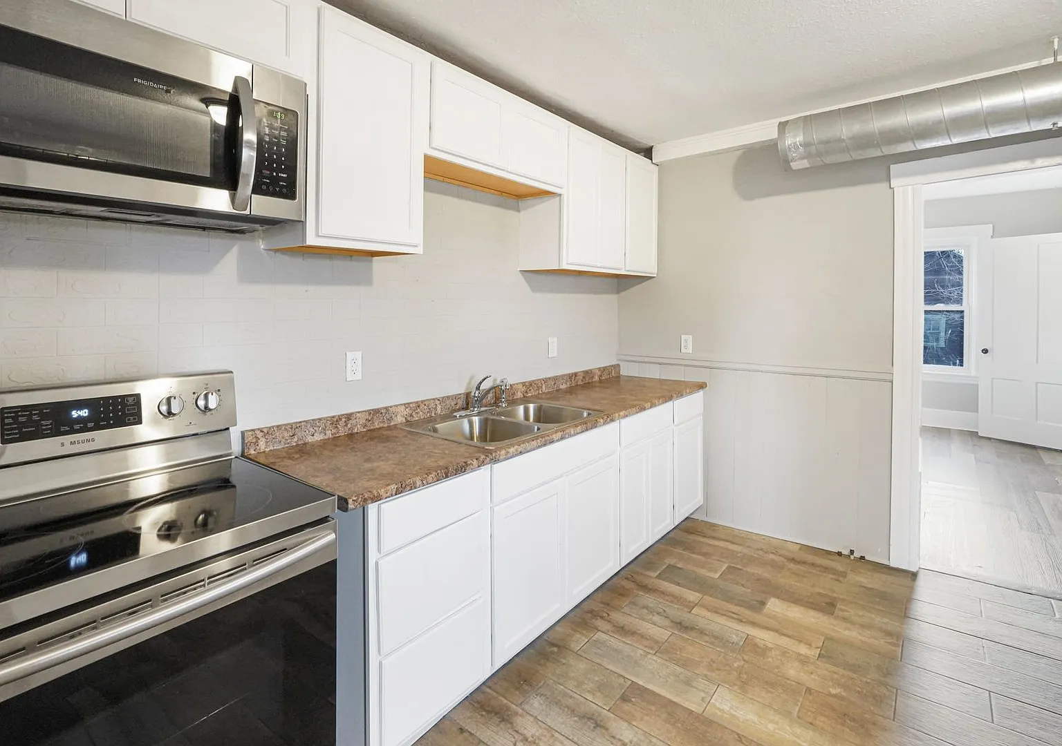 37-39 School Street — Photo 3