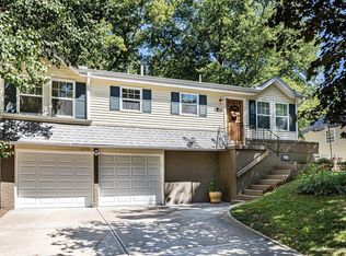 405 NE Richardson Pl, Lees Summit, MO 64086