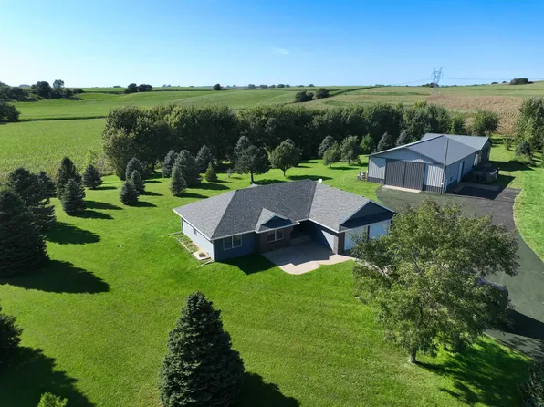 1879 Bronson Blacktop, Bronson, IA 51007