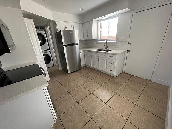 2nd image of 1503 W Missouri Ave #12