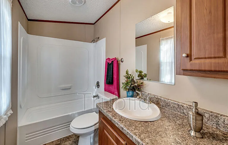 106 Carol Ln — Photo 5