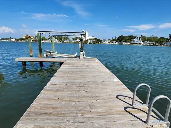 1217 Bay Shore Blvd, Indian Rocks Beach, FL 33785