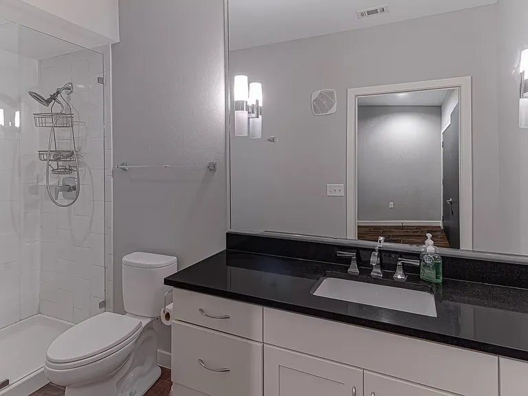 5609 Smu Blvd #305 — Photo 13