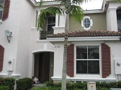 1st image of 2313 NE 42nd Cir