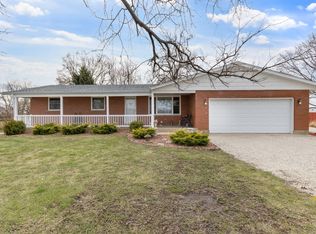 4913 Ritz Rd, Marengo, IL 60152