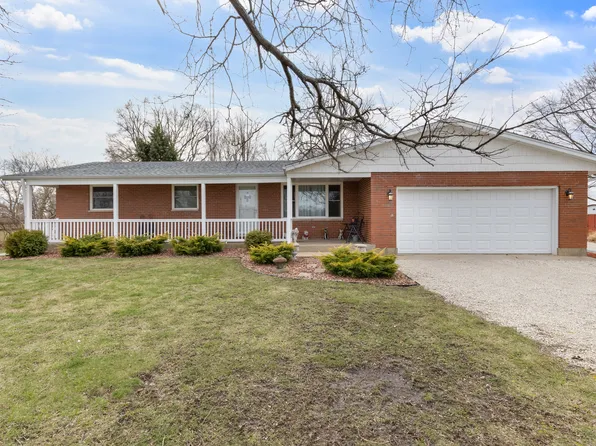 4913 Ritz Rd, Marengo, IL 60152