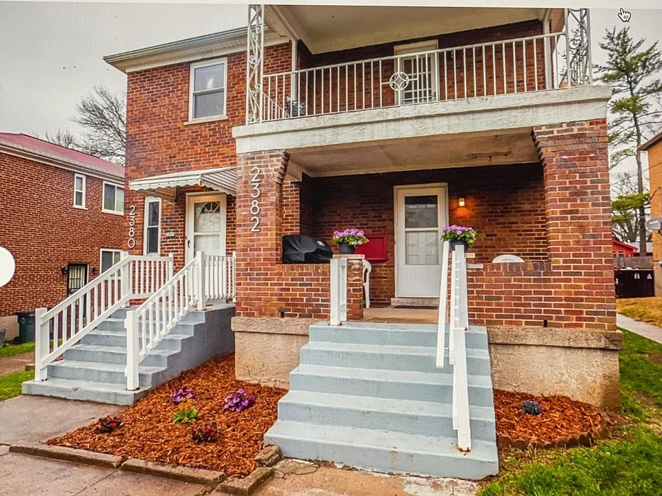 Separate entrance w/large front porch.