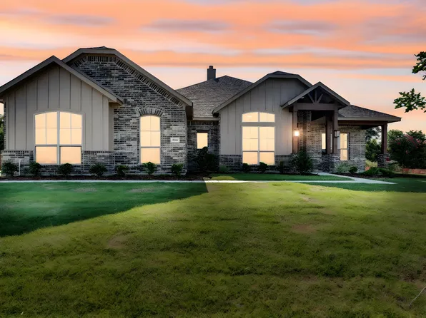 723 Crystal Lake Ln, Red Oak, TX 75154