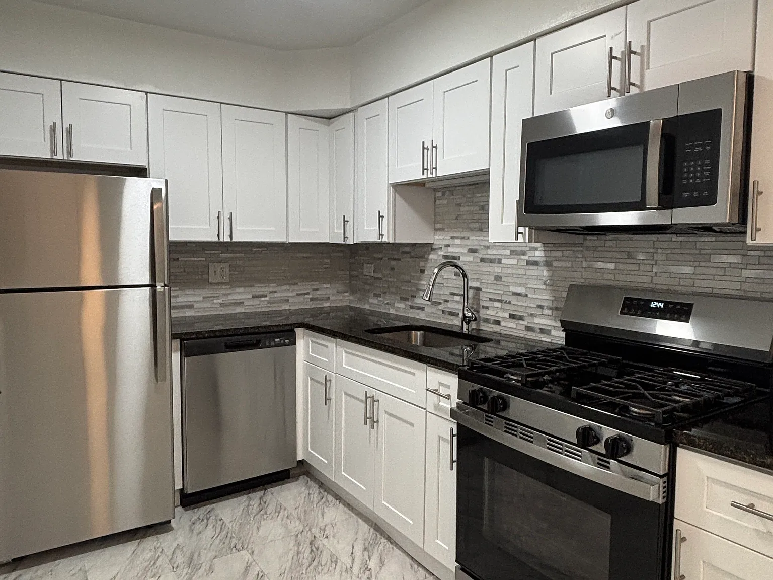 1 bed, 1.0 bath, $1,595 — Photo 1