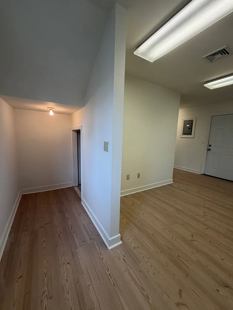 247 S 8th St — Photo 3