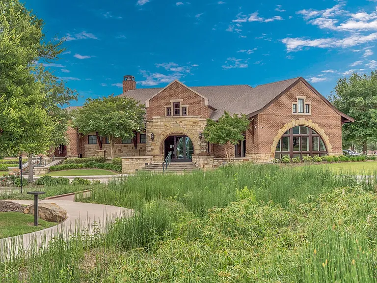 10423 Hatcher Dr — Photo 49