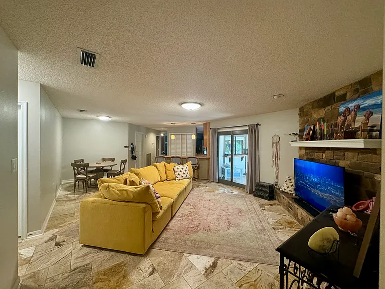 1626 Hollingsworth Crk — Photo 24