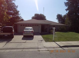 826 Golden Gate Ave, Dos Palos, CA 93620