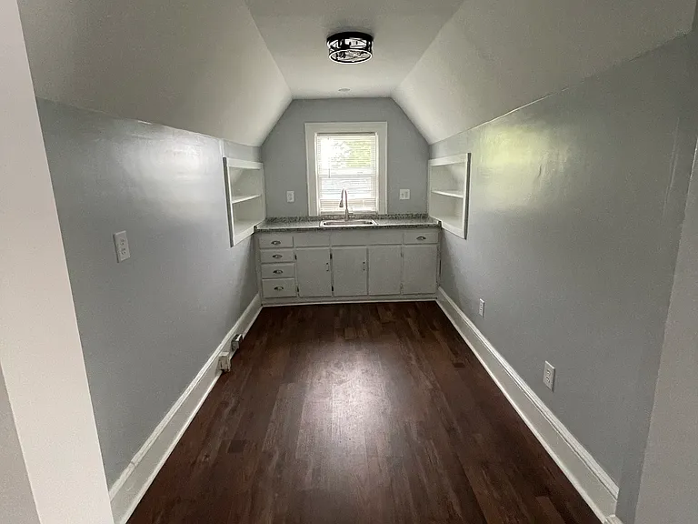 734 Burlington Ave #2 — Photo 12
