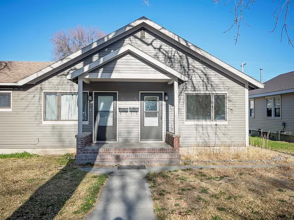 235 N Cheyenne St, Powell, WY 82435